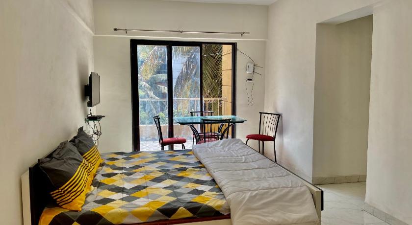 Peaceful Entire 2 BHK Free Wi Fi Parking Kharadi photo