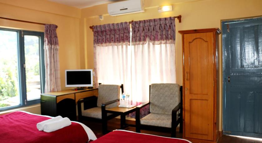 Image of Deluxe Family Room with Balcony 16