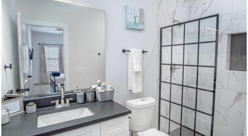 BRAND NEW 2 Stylish 3BR Near Exciting Downtown photo