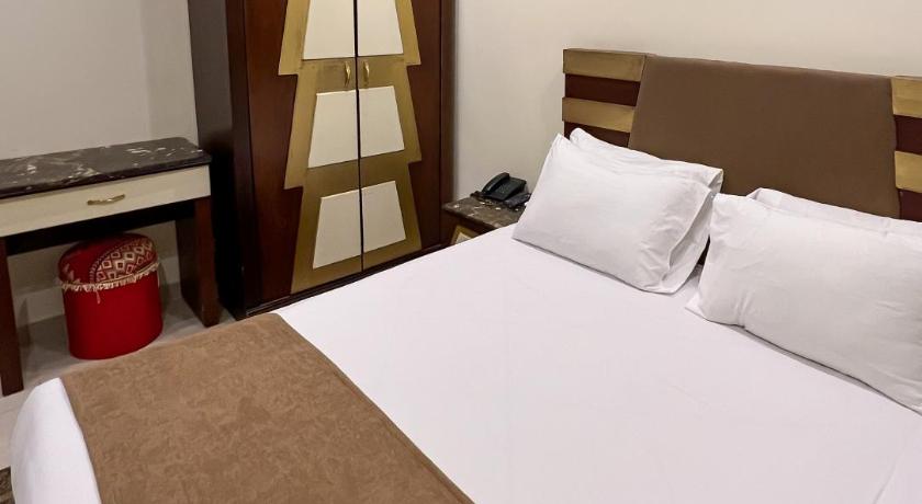 Image of Deluxe Single Room 16