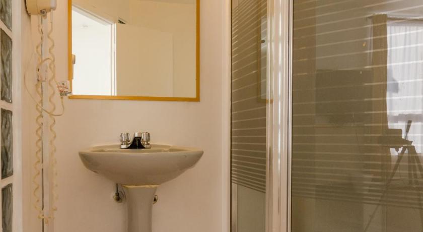Image of Double Room with Private Bathroom 12