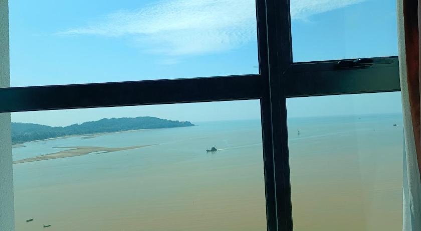Kuantan SEA VIEW Studio #HighSpeed 300Mbps Unifi #Netflix photo