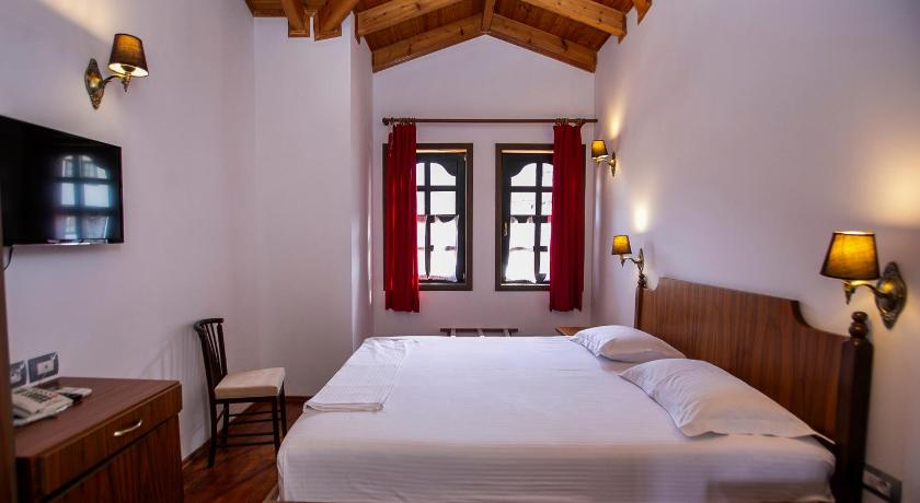 Hotel Onufri photo