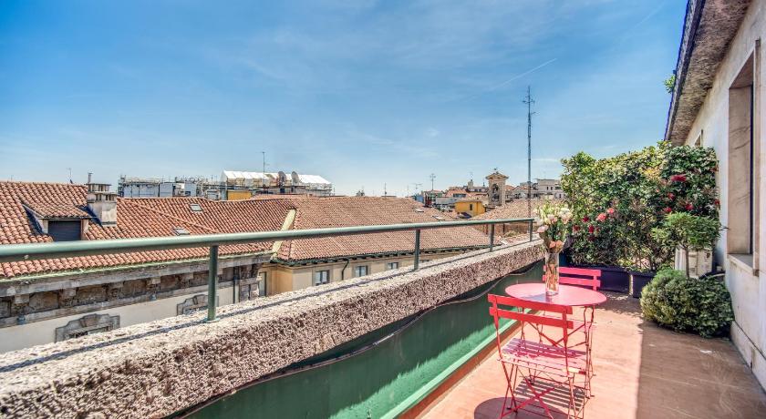 Milhouse Suites Duomo photo