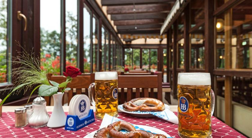 Schlossrestaurant Neuschwanstein photo