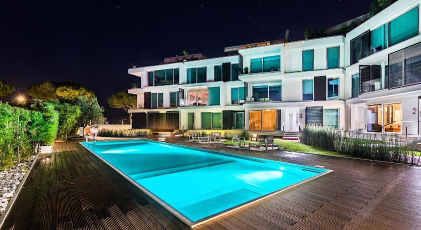 Bristol Exclusive by Wonderful Italy photo