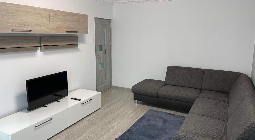 ERIC APARTMENT