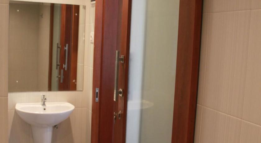 Gora Beach Inn - image 37