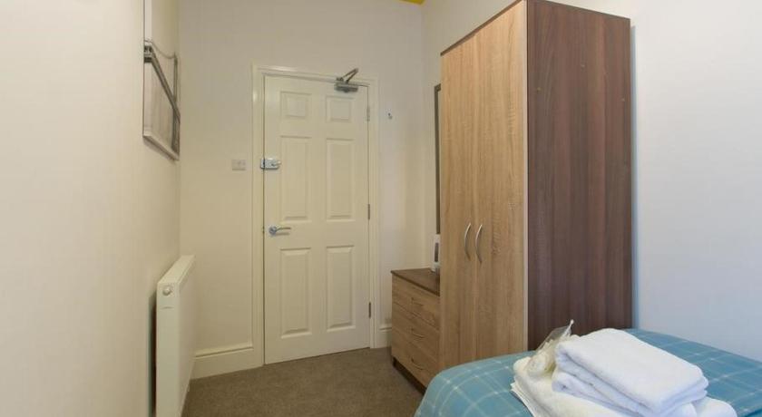 TownHouse @ Westminster St - image 13