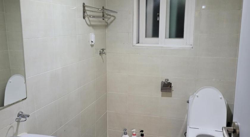 Image of Quadruple Room with Private Bathroom 9
