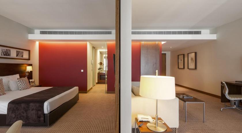 オエイラス Lagoas Park Hotel 4つ星 ホテル 外観