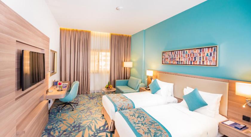 Image of Deluxe Twin Room - Non-Smoking 1