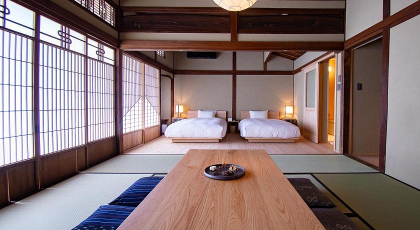 福岡 HOTEL CULTIA DAZAIFU 4つ星 ホテル プール