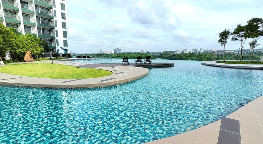 8scape Residences Batman VS Ironman@LSY HOME & LEISURE photo