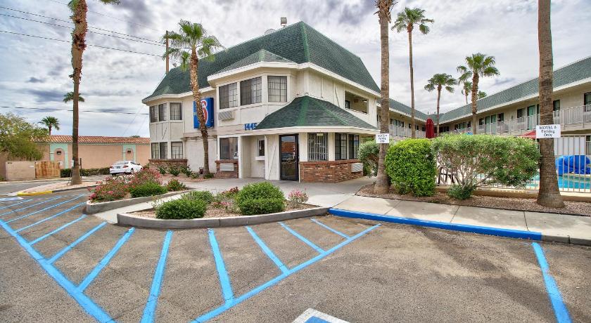 Motel 6-Yuma, AZ - East