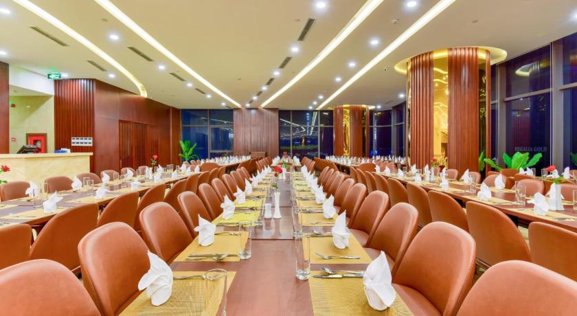 Regalia Gold Hotel - image 28