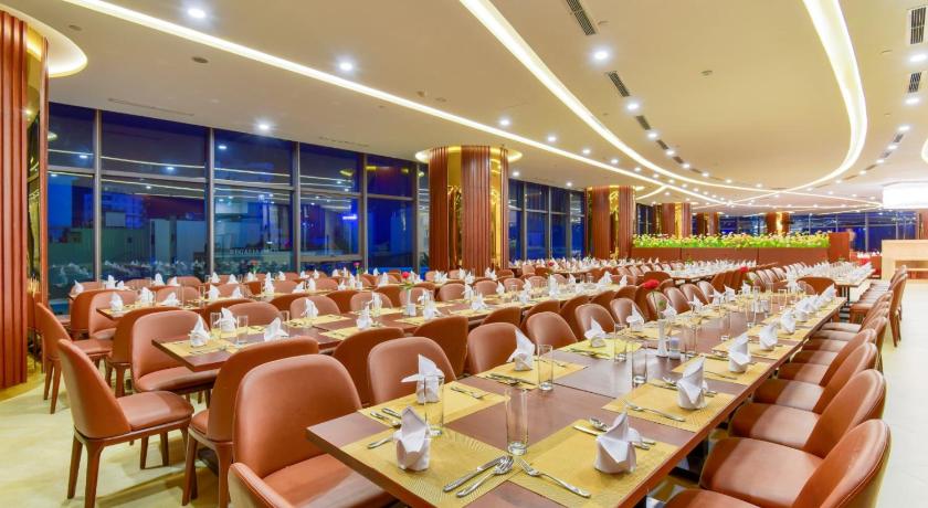 Regalia Gold Hotel - image 18