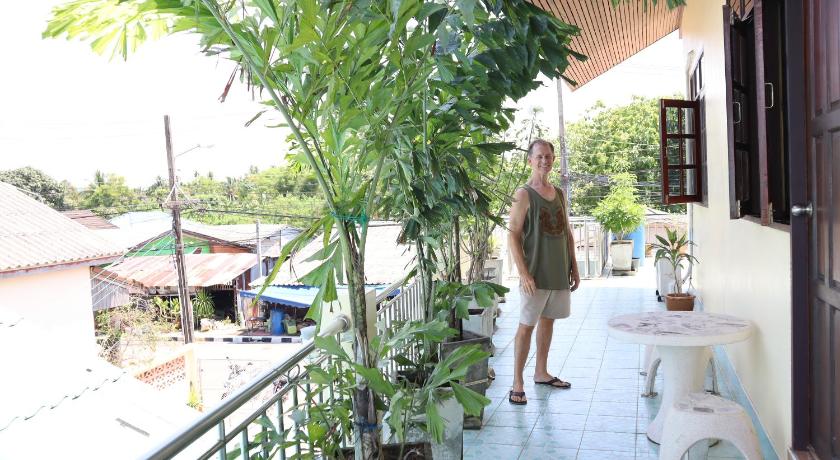 Ban Sulada Guest House photo