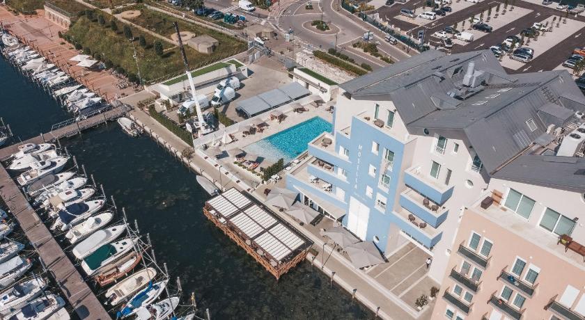 Sottomarina Mosella Suite Hotel 4-Star Hotel suite