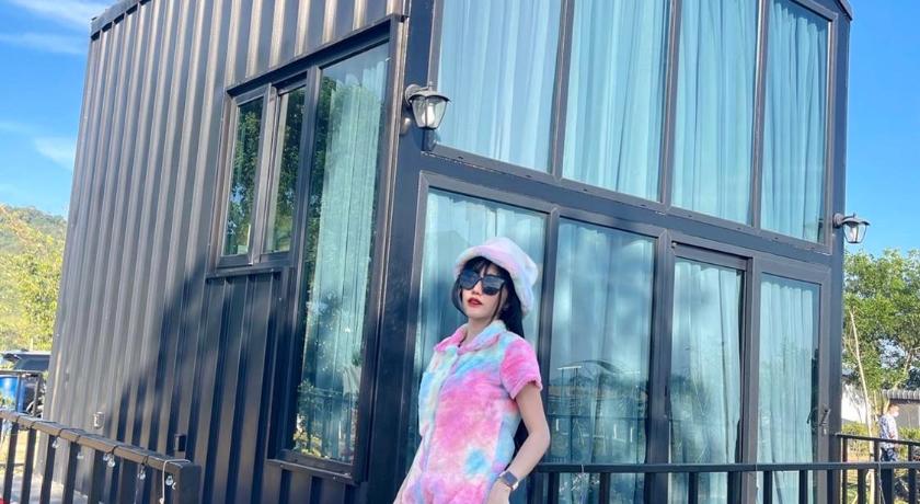 อุ่นฟ้าอิงดาวแคมป์ปิ้ง — Hotel in Khao Yai