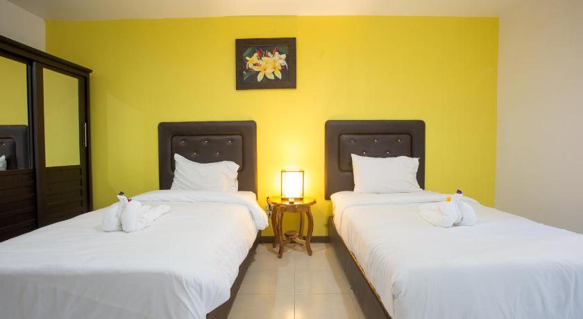 Image of Deluxe Twin Bed 1