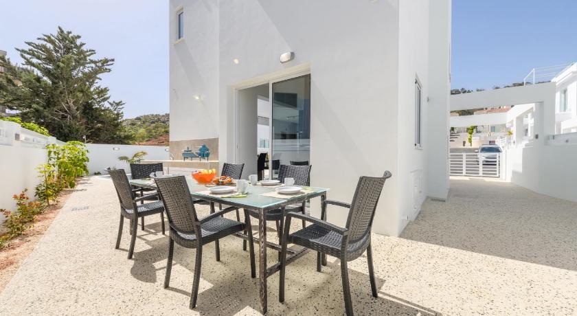 Green Bay Villas photo