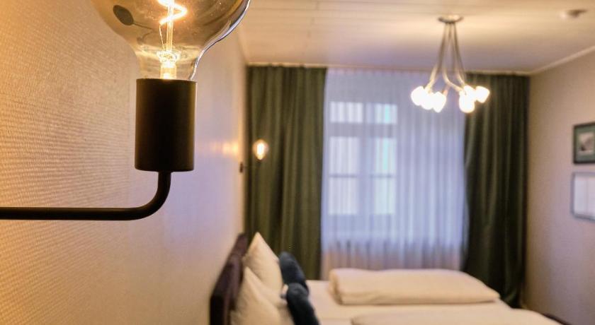 Hotel Roter Hahn — Hotel in Regensburg