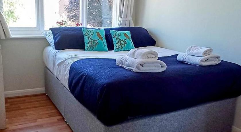 Apple Perch 2BR Flat - Free Parking photo