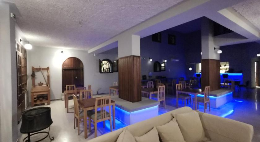 Moustakis Hotel photo