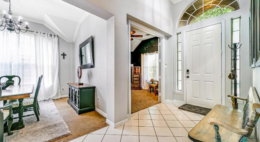 Artful Retreat in Allen photo