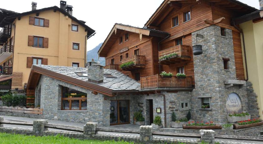 Hotel Maison Saint Jean photo