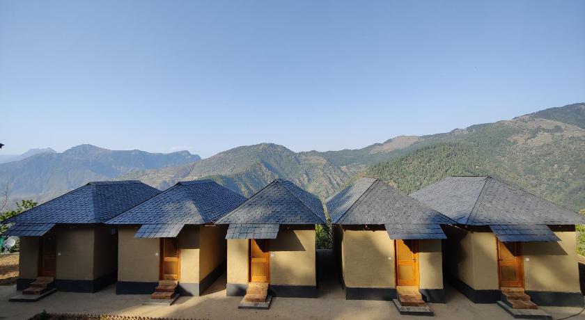 Heavenly Forest — Hotel in Bajaura