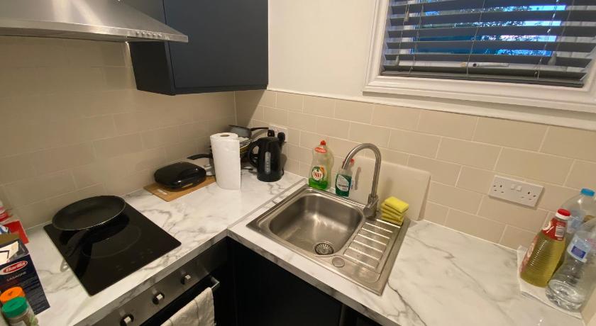 Small Single room walking distance to Hove Station photo