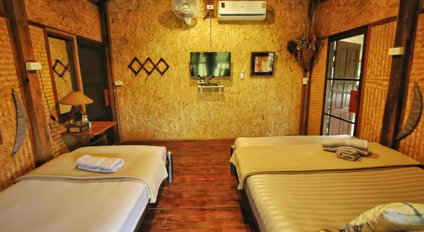 Mon Saeng Jun Homestay photo
