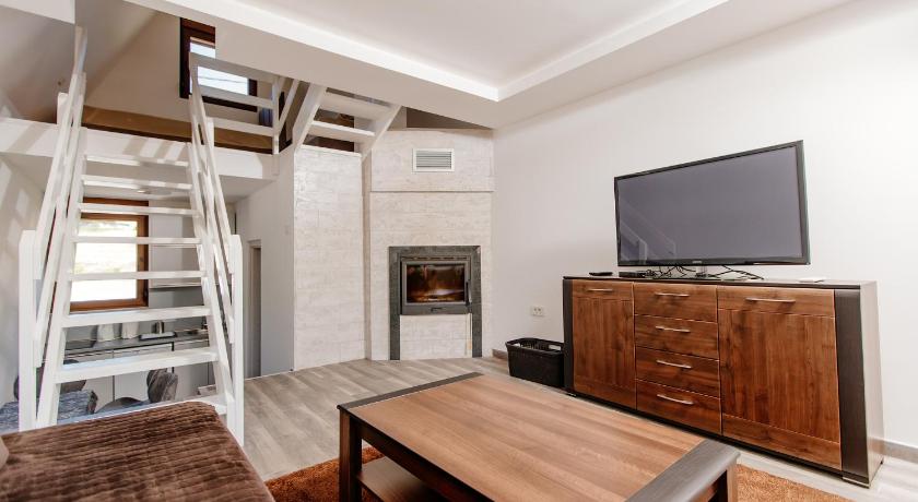 Image of Deluxe Bungalow 5