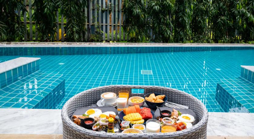 Image of Deluxe Pool Facing Room 9