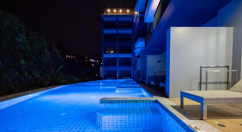 Image of Deluxe Pool Facing Room 7
