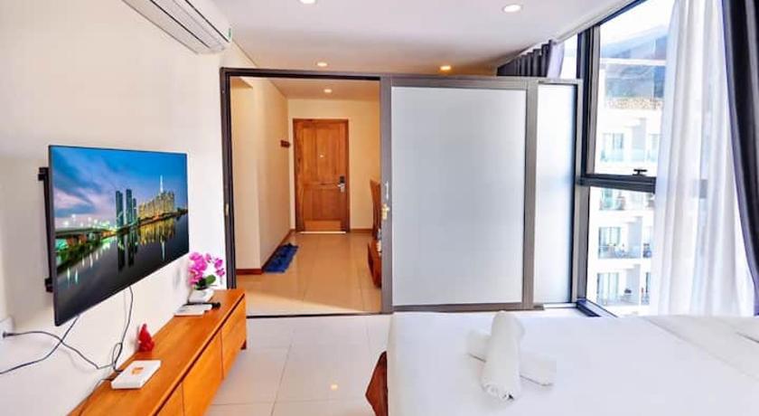 Image of 3-Bedroom Suite 9