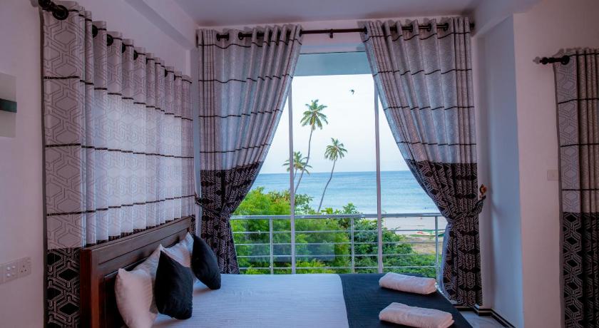 Liyonaa Beach Hotel – Trincomalee, GA