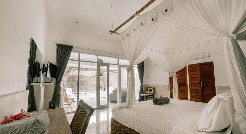 Villa Buku photo