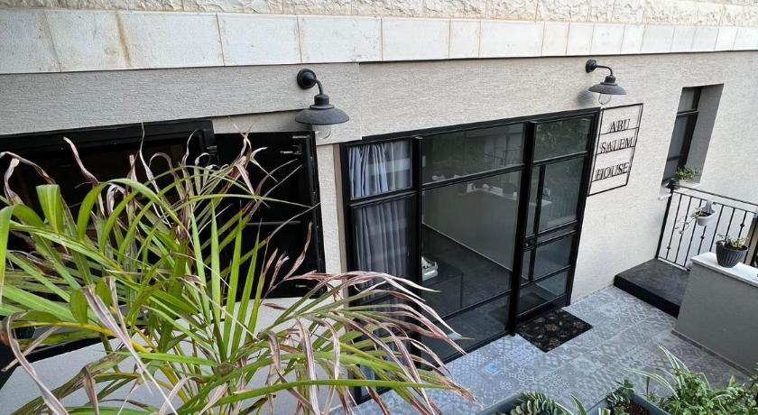 Abu Salem house guest house