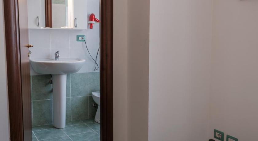 로마 Foresteria Roma Esercito della Salvezza 2성급 호텔 수영장