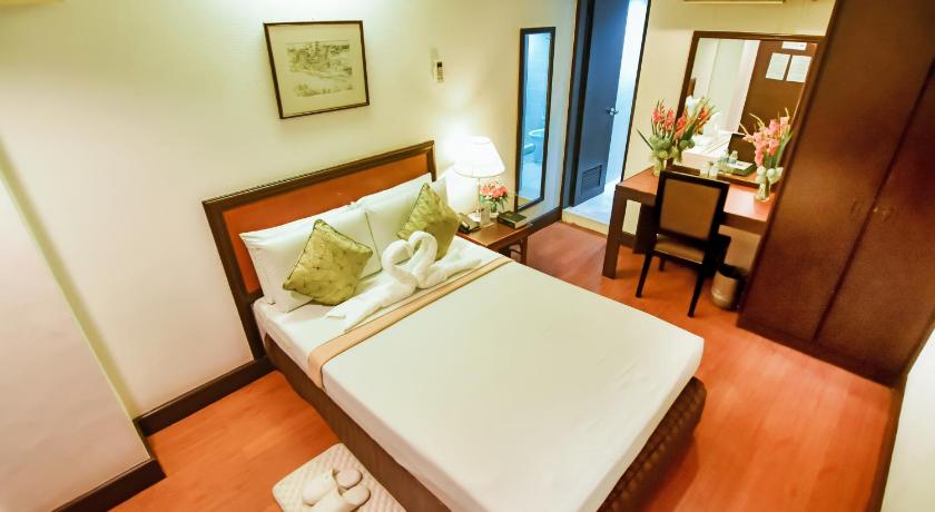 Image of Deluxe Double or Twin Room 1