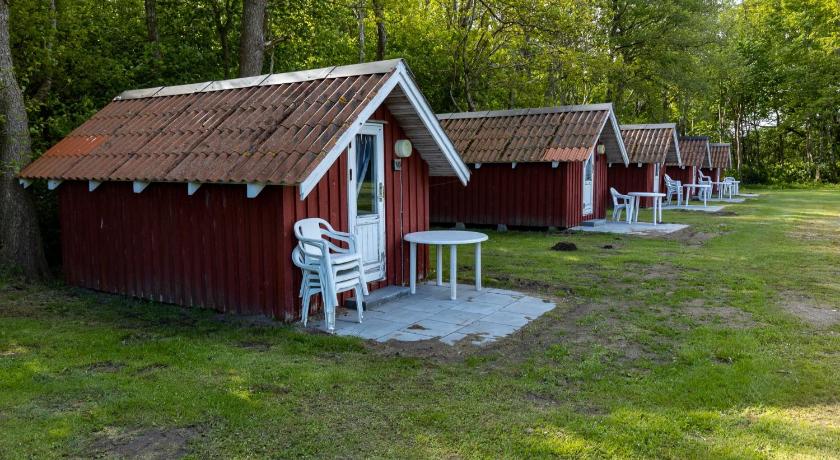 Image of Economy Cottage with Shared Bathroom (3 Adults) 2