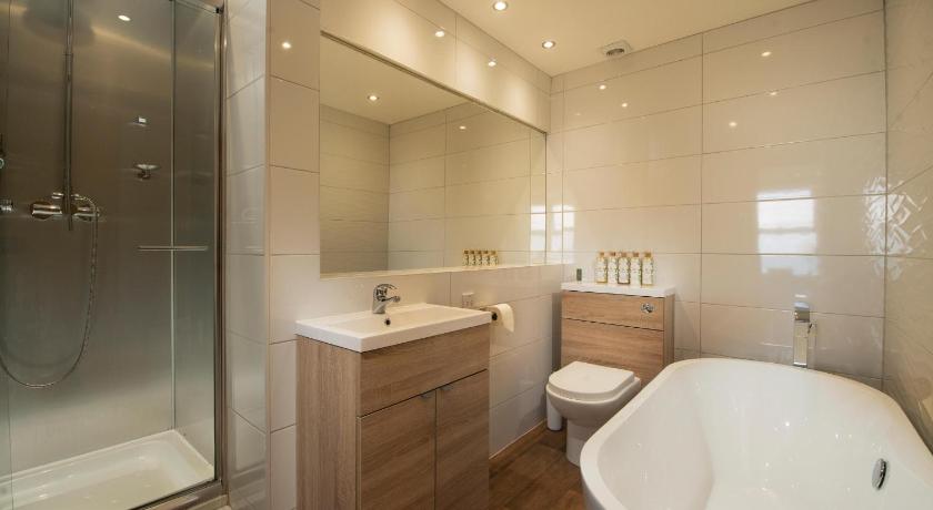 Zdjęcie: Pokój Dwuosobowy typu Deluxe z widokiem na morze (Deluxe Double Room with Sea View) 2