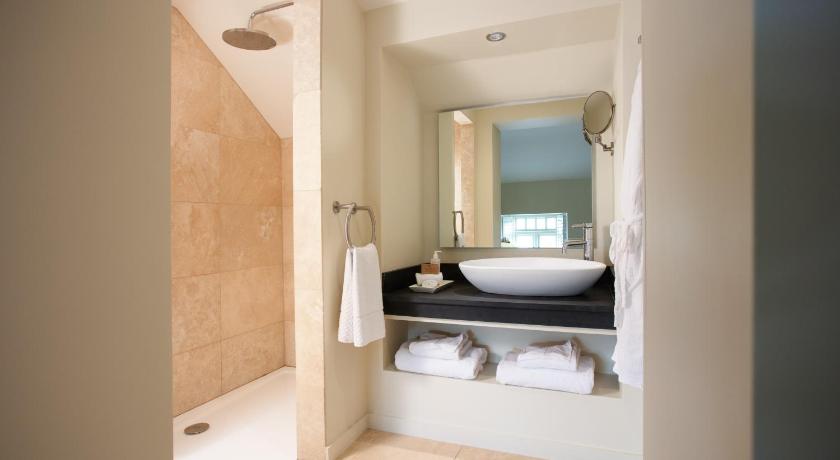 Image of Family Room 2