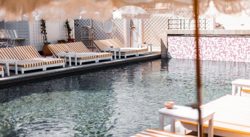 Hotel des Lices photo