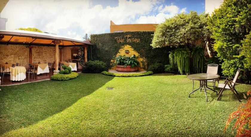 Hostal Villa Toscana photo