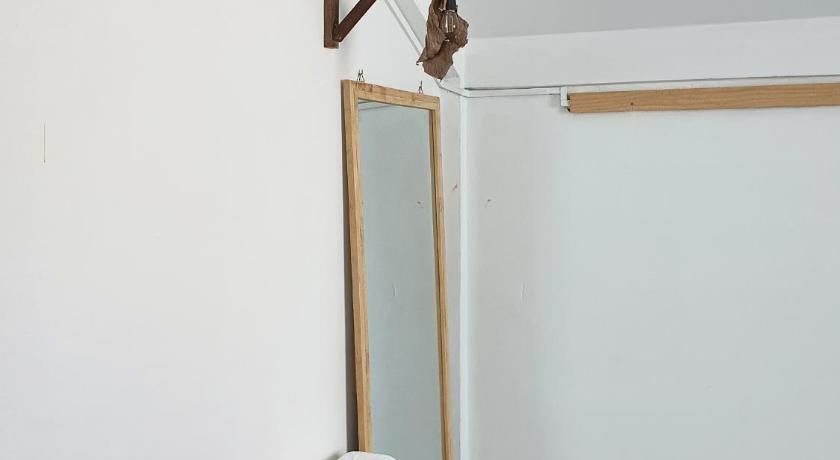 Ni's Homestay - image 45