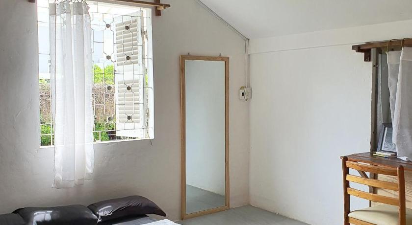 Ni's Homestay - image 48